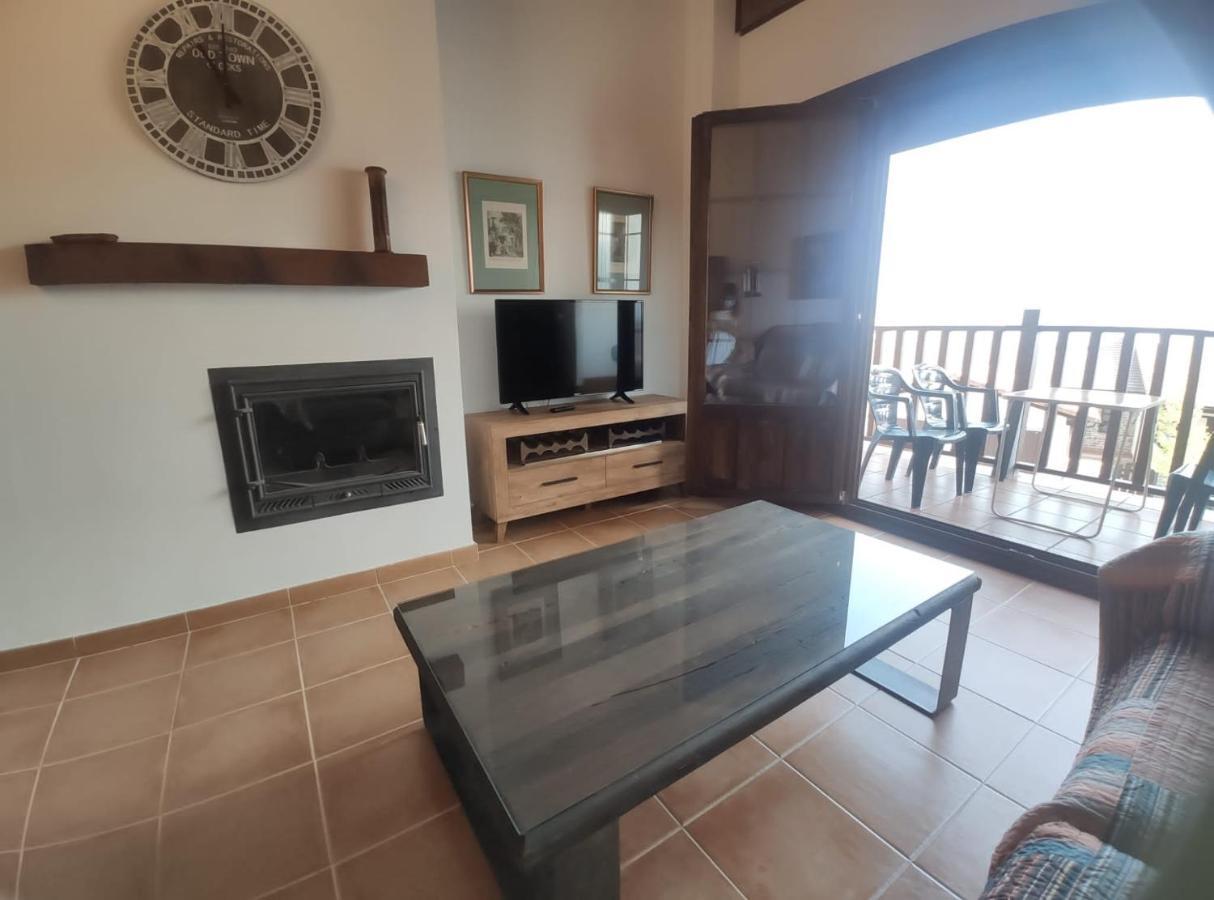 Apartamento Fuendeplata ハカ エクステリア 写真